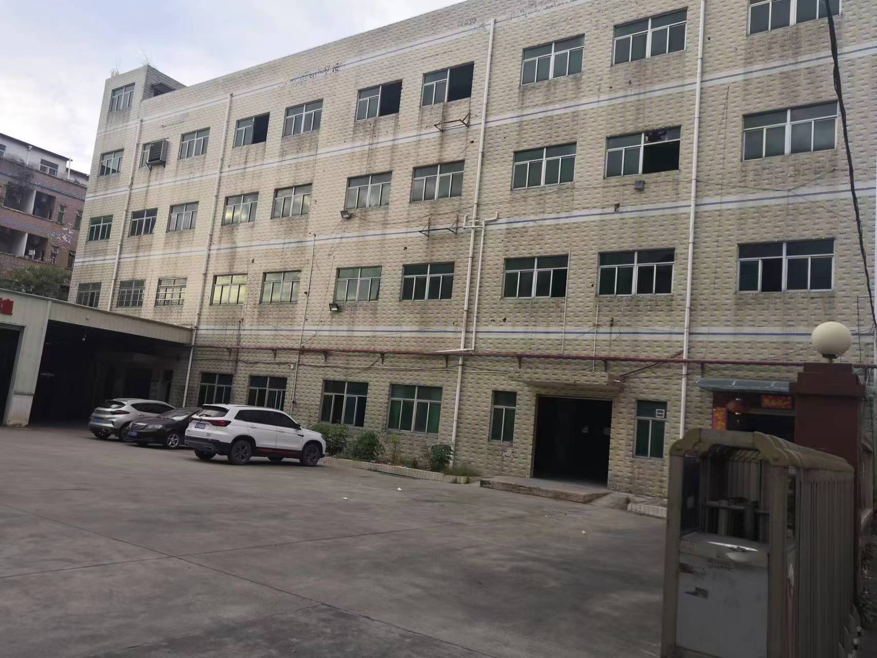 大朗高速出口独院厂房招租