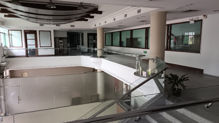 独立一栋标准厂房2层6600平方