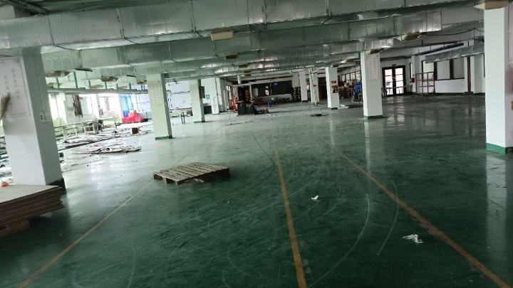 独立一栋标准厂房2层6600平方