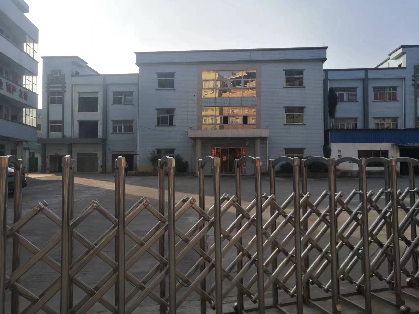 原房东 7000 平独院招租