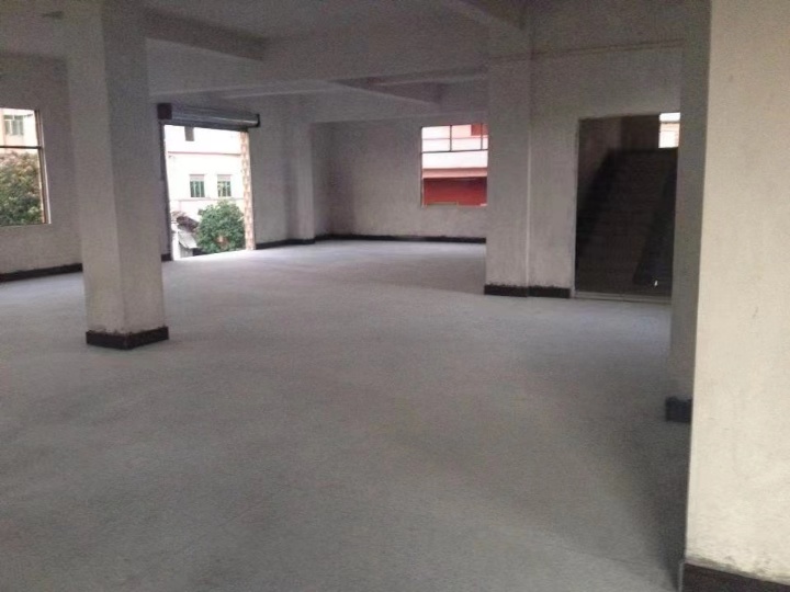 松柏朗一栋三层民房出租