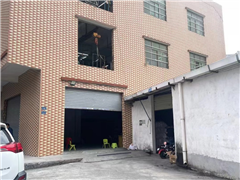 松柏朗一栋三层民房出租